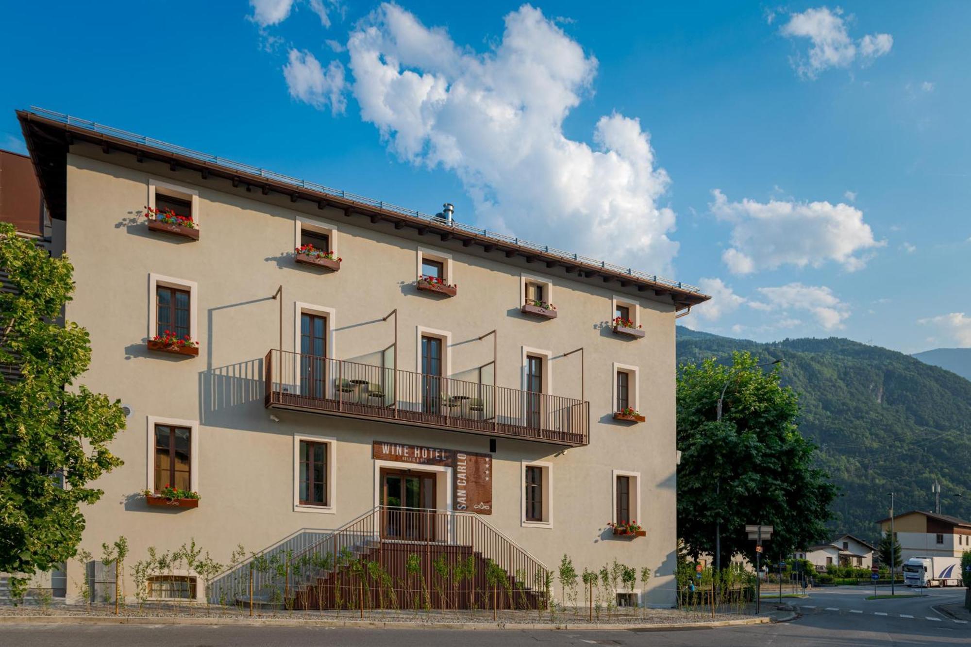 Wine Hotel San Carlo - Relais & Spa - Boutique Hotel Chiuro Esterno foto