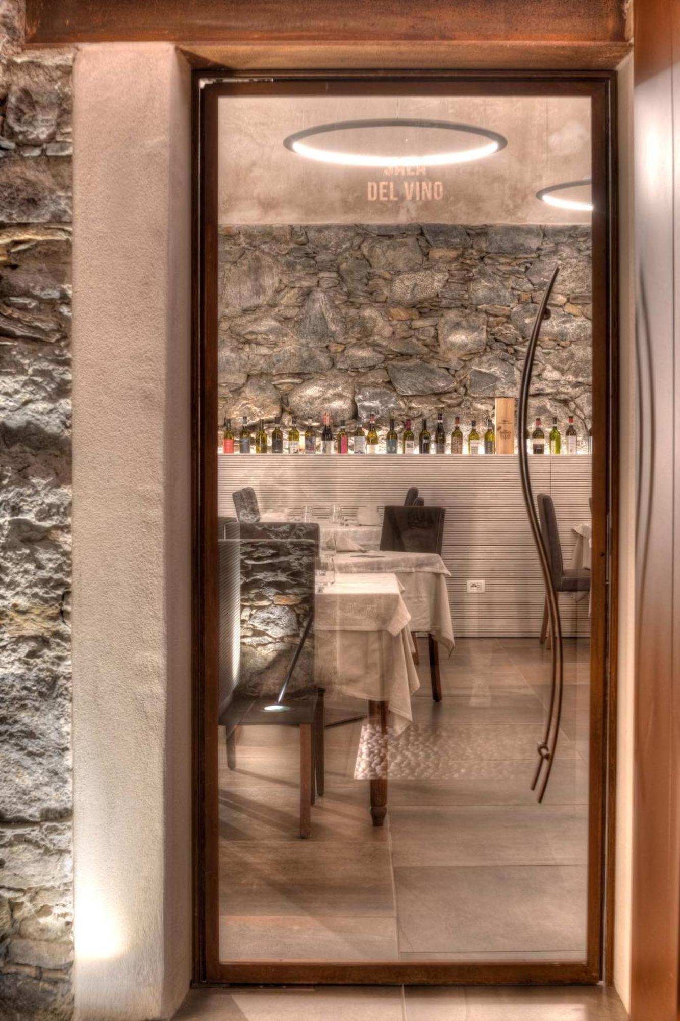 Wine Hotel San Carlo - Relais & Spa - Boutique Hotel Chiuro Esterno foto