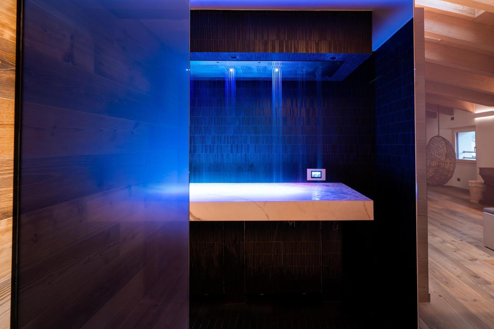 Wine Hotel San Carlo - Relais & Spa - Boutique Hotel Chiuro Esterno foto