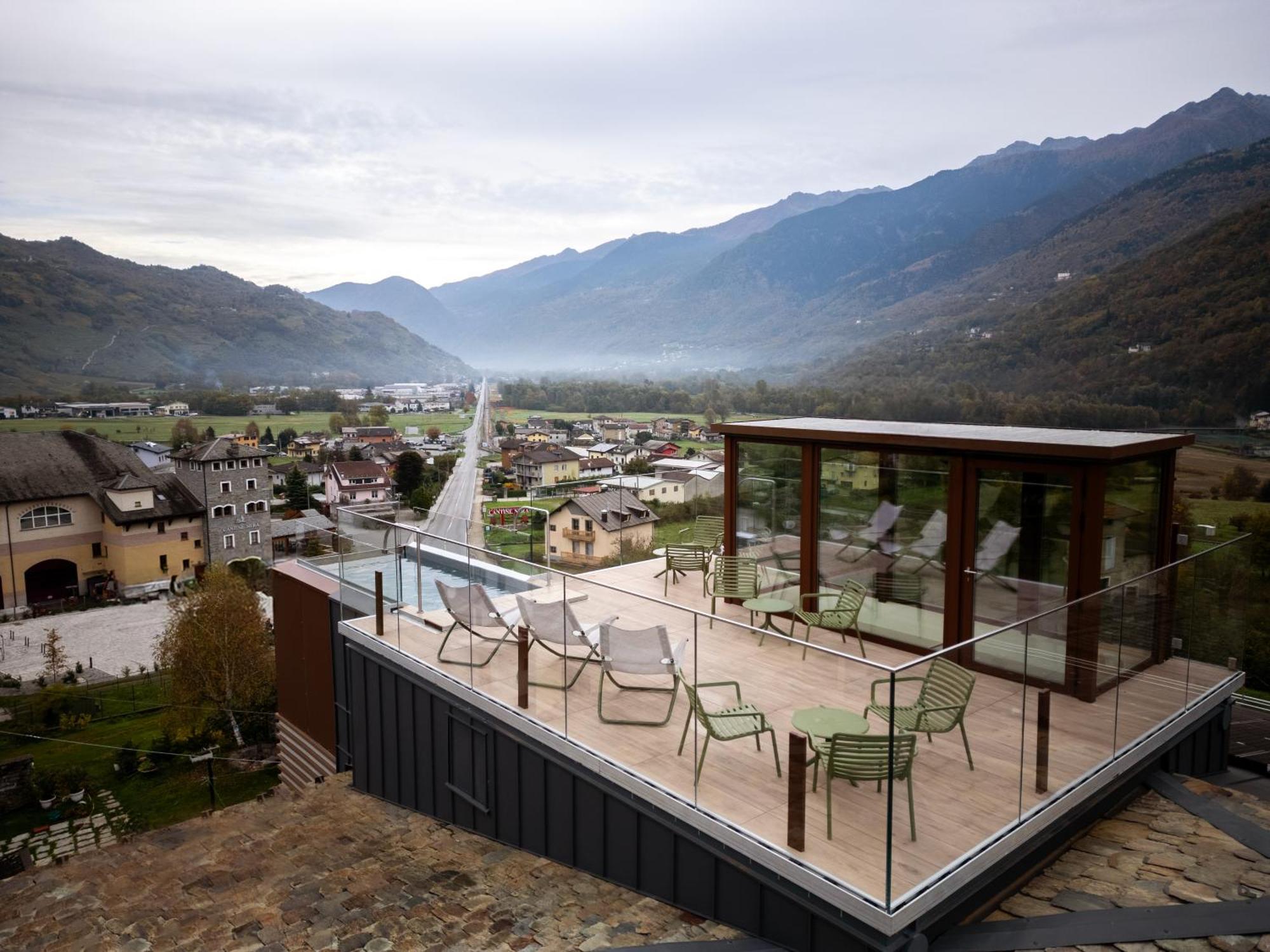 Wine Hotel San Carlo - Relais & Spa - Boutique Hotel Chiuro Esterno foto