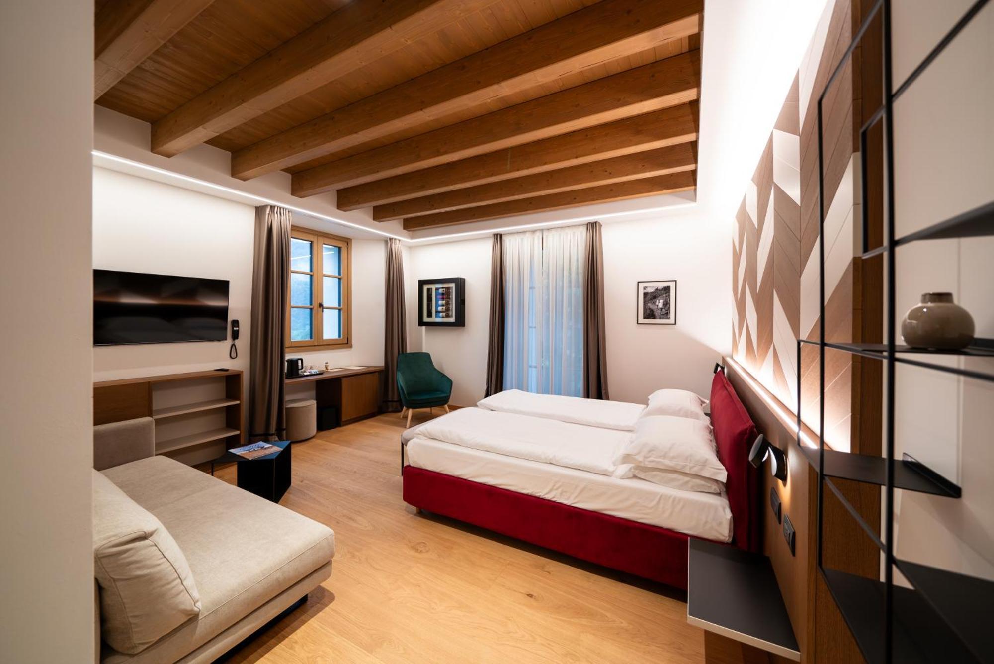 Wine Hotel San Carlo - Relais & Spa - Boutique Hotel Chiuro Esterno foto